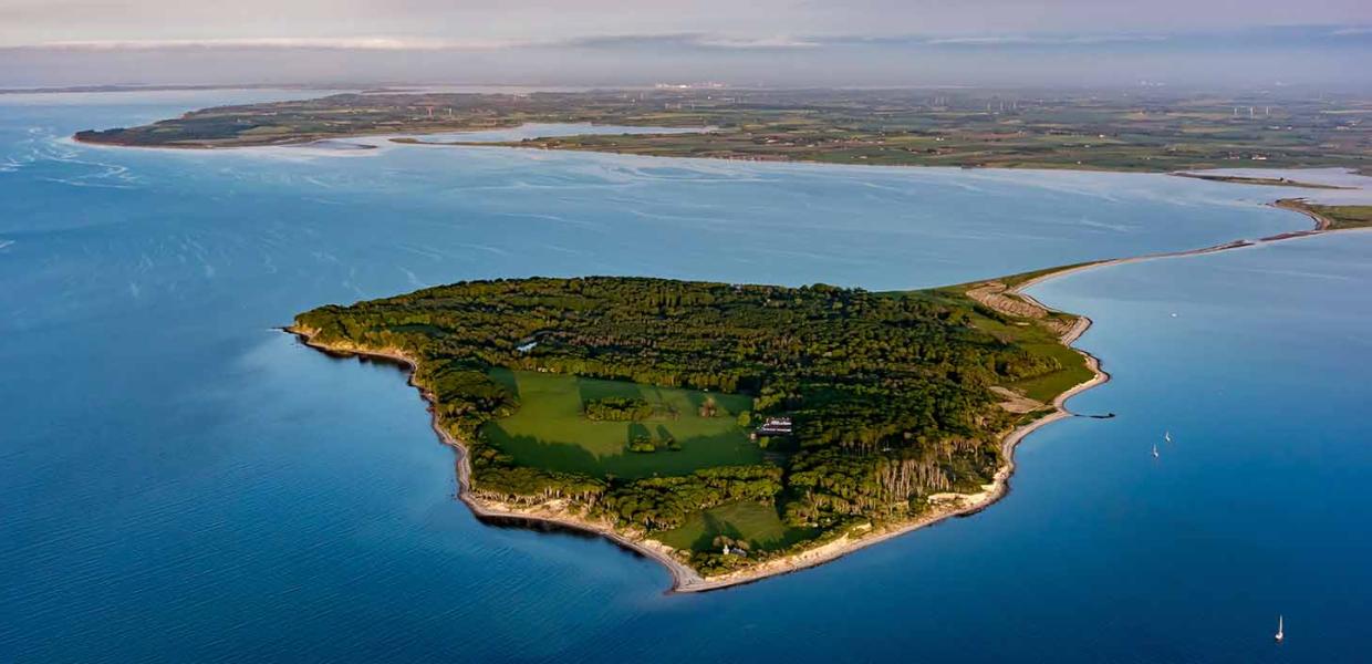 Luftfoto af Æbelø til udstillingen Luftkunst Danmark